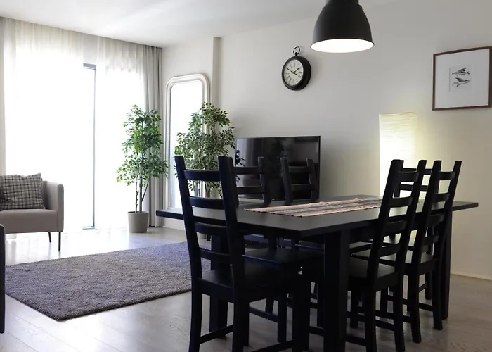 Lux Apartment with Pool&Garage